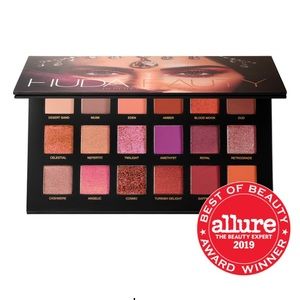 HUDA BEAUTY Desert Dusk Eyeshadow Palette